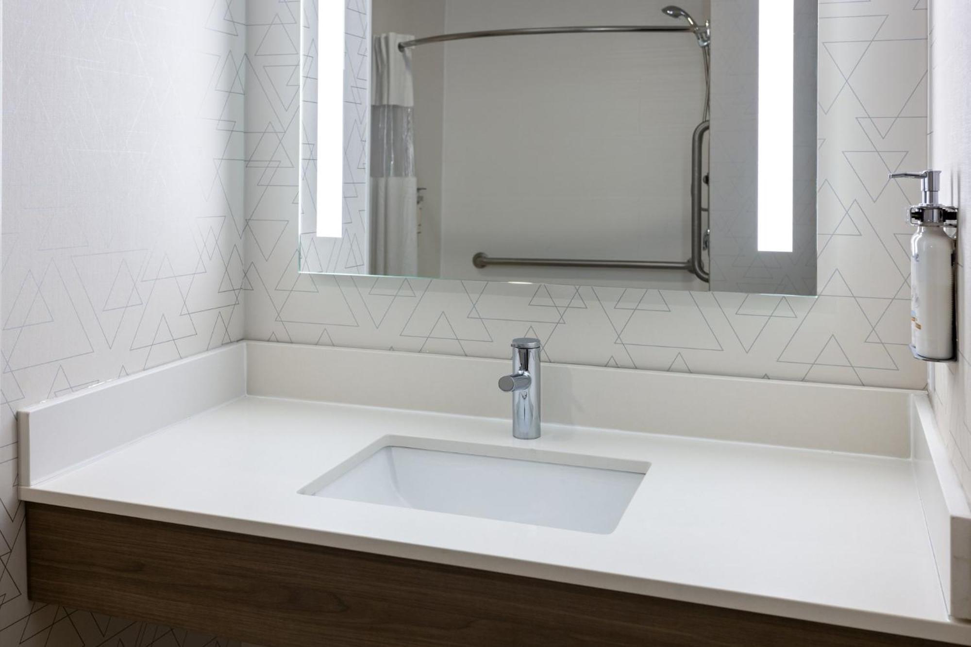 Holiday Inn Express Hotel & Suites Freeport By Ihg Luaran gambar