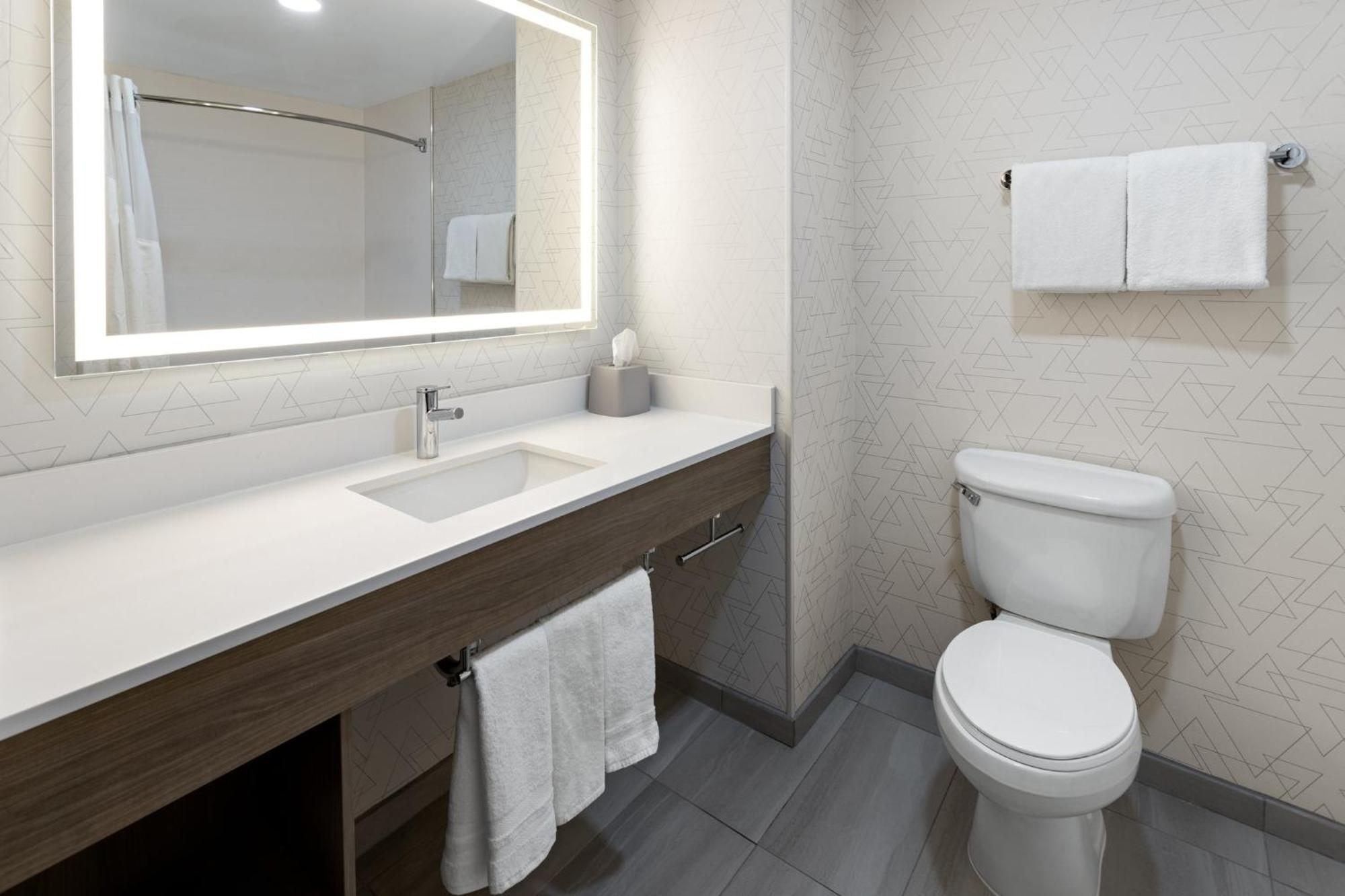 Holiday Inn Express Hotel & Suites Freeport By Ihg Luaran gambar